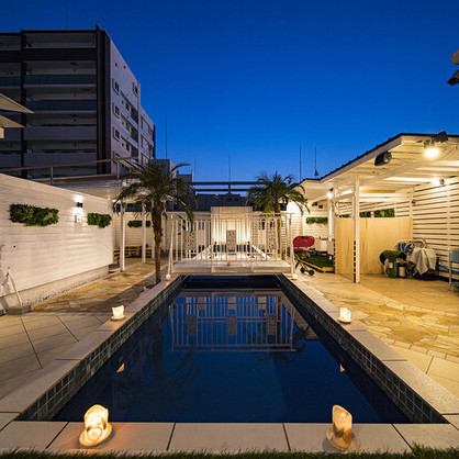 Rooftop/terrace seating