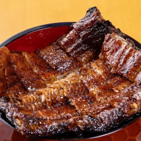 まぶし【絶品！ひつまぶし】三度の美味しい変化を存分に楽しむ♪出汁や薬味が付いたひつまぶし