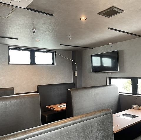 1Fは15名様まで、2Fは28名様までフロア貸切をお受けできます♪