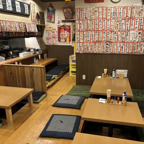 店内掘りごたつ式でゆったりと過ごせるお席をご用意★