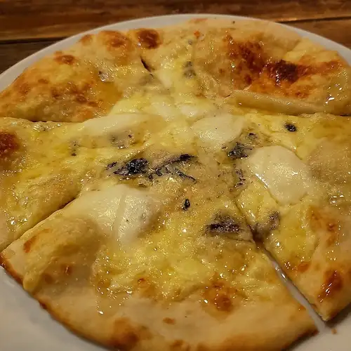 クアトロフォルマッジ