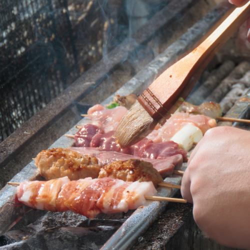 “備長炭使用”　炭火焼き1本143円～♪気軽に本格やきとり、焼きとんを楽しめる