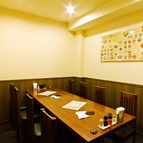 We also have table seats for 8 people. ★ We will prepare seats according to the number of people, so please let us know when you make a reservation.