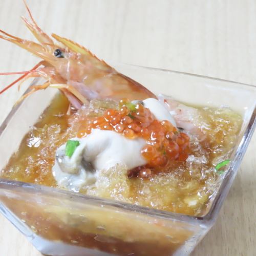 まるで新感覚？牡蠣氷登場
