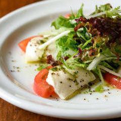 Ripe Tomato Caprese ~Salad Style~