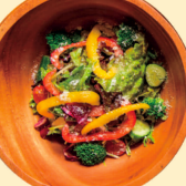 Vegetable-rich green salad