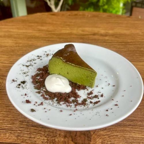 Matcha Basque Cheesecake