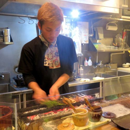 1本1本丁寧に焼き上げます