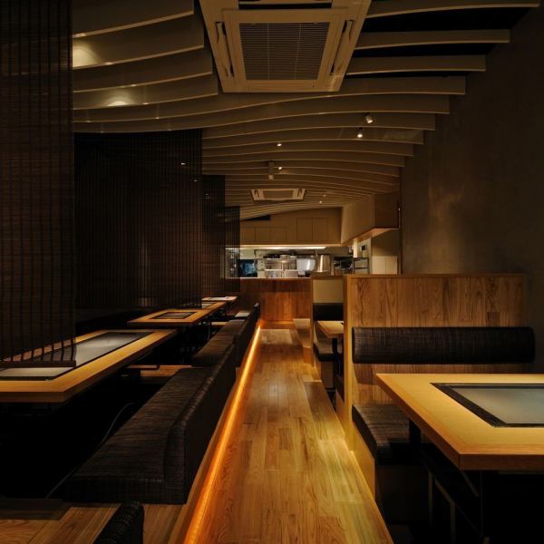 商店名称“Shurewa”在餐厅内发明了现代和卓越的气氛！所有60个座位最大宴会可以达到26人★