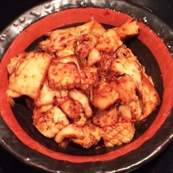 Stir-fried squid and kimchi