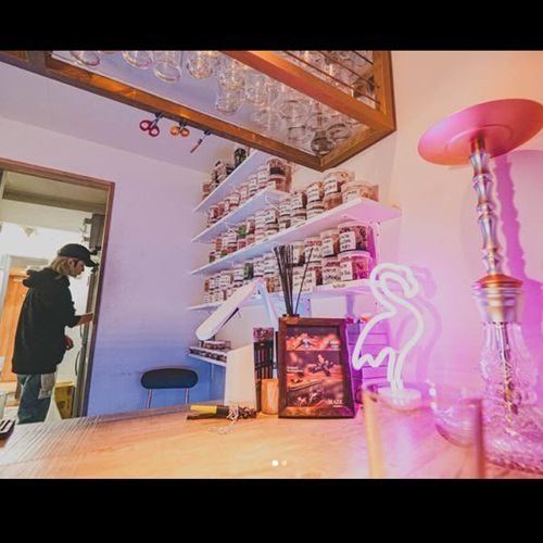 香り漂う煙に包まれる、洗練された至福の時間。