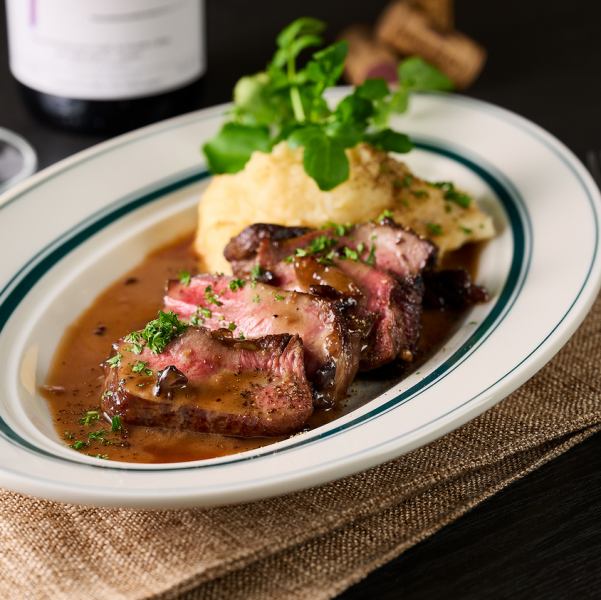 THE RICH's signature menu "40-day aged sirloin steak"