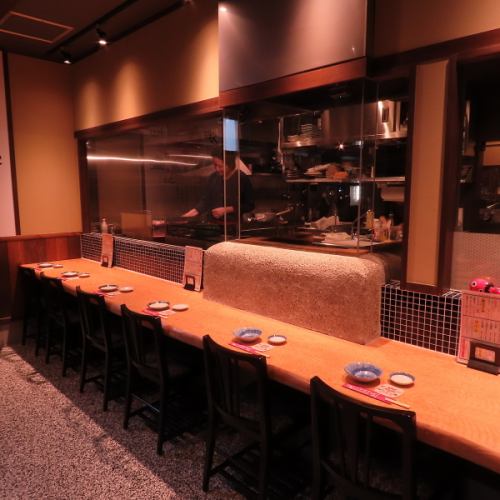 カウンター席