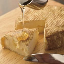 カマンベールの藁焼き