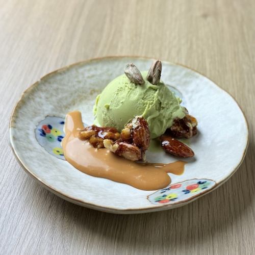 ピスタチオアイス ~ナッツキャラメリゼ~