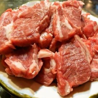 【Ramu House合理套餐】品尝原汁原味的生羊肉★桃子和羊腿肉等6道菜♪