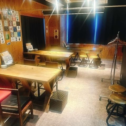 <p>Table seating is available on the 5th floor! Perfect for everyday meals and drinks, as well as small banquets, girls' nights out, and various other occasions★ Private reservations are also available for larger groups! Please feel free to contact the restaurant for more information♪</p>