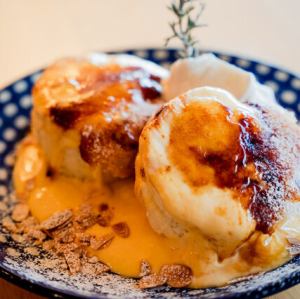 クリームカスタードのブリュレパンケーキ