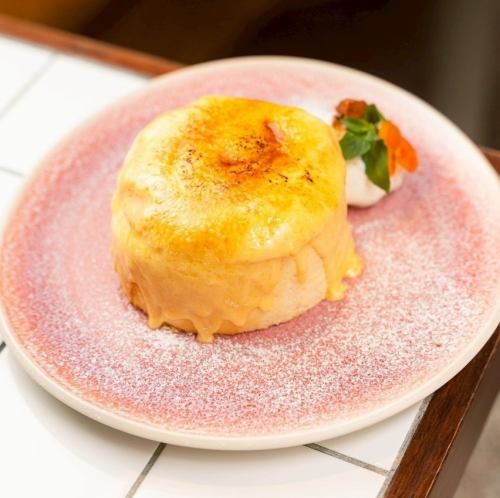 クリームカスタードのブリュレパンケーキ