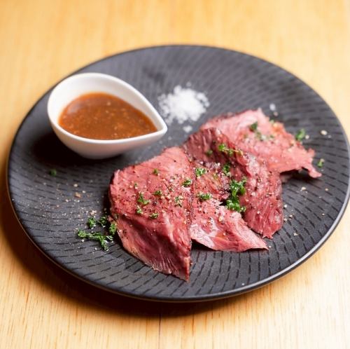 やわらか牛サガリステーキ　自家製香味ソース