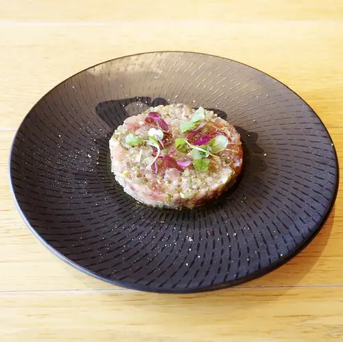 マグロとオリーブのタルタル