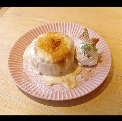 クリームカスタードのブリュレパンケーキ