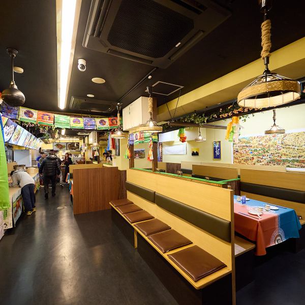 貸切も可能で、10名様以上の団体に最適です！大人数向けのお料理が豊富に揃い、厳選された食材を使用したシェフのこだわりが詰まっています。ボリューム満点の料理で、パーティーや宴会を盛り上げること間違いなしです。特別なひとときを、皆で楽しく過ごせる空間をご提供しますので、ぜひお問い合わせください♪