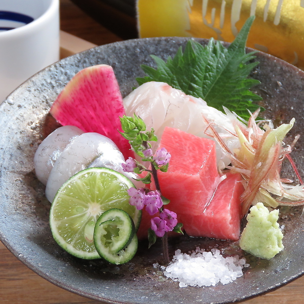 毎日新鮮をお届け。個室と美味しい料理でゆったりと