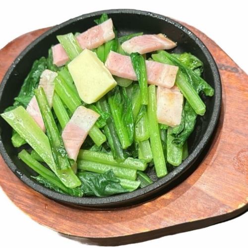 小松菜ベーコン炒め／エリンギベーコン／焼カマンベールチーズ／チーズオムレツ