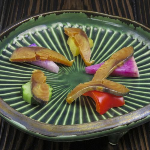 Heshiko: pickled mackerel in rice bran