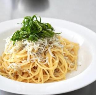 釜揚げしらすの和風ペペロンチーノ