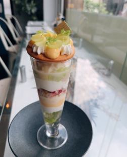 閃耀麝香葡萄凍糕