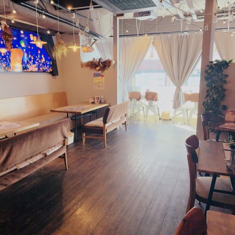 “也非常适合夜间咖啡馆/私人派对♪” 您可以将此空间用于各种类型的派对/活动,例如女生之夜、私人饮酒派对、公司宴会(如年终派对/新年派对)、团体宴会、告别派对、同学聚会等等^^