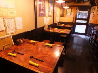 つつじヶ丘で愛され、親しまれて45年・・・。古き良き時代を感じられる趣のある店内。