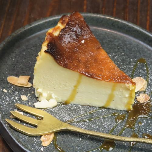 這是一種奢華、健康的甜點,由於加入了甜酒,所以口感濕潤柔和。