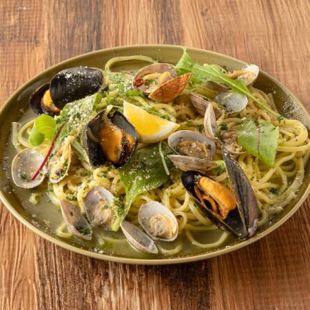 ムール貝とアサリのパスタ