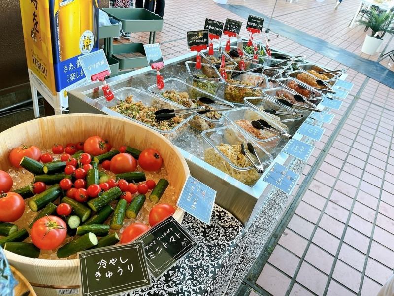 料理は40種類以上！！ビールと一緒に是非♪