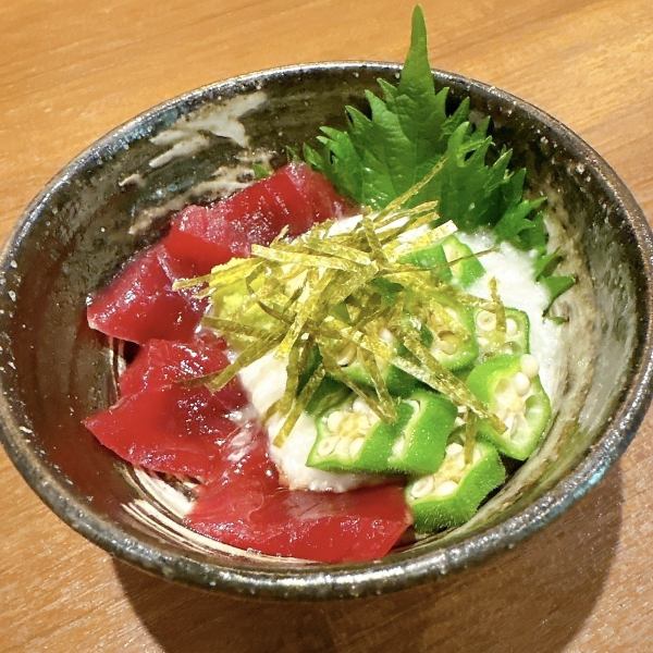 漬けマグロとおくらの山かけ