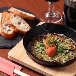 久慈浜しらすと明太子のアヒージョ