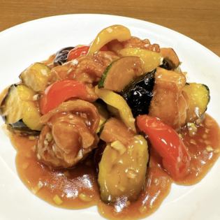 【季節限定】つくば鶏と秋ナスの甘酢炒め