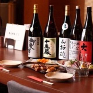 아늑한 공간에 맛있는 요리를 준비하고 기다리고 있습니다