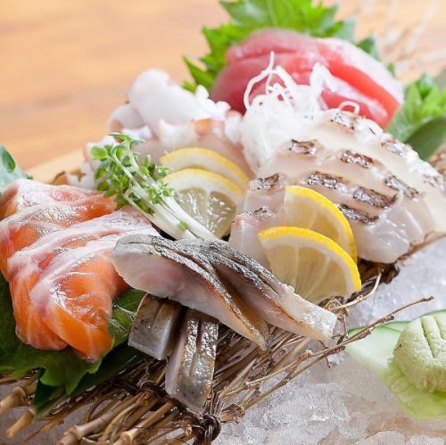 お肉や鮮魚メニューも充実