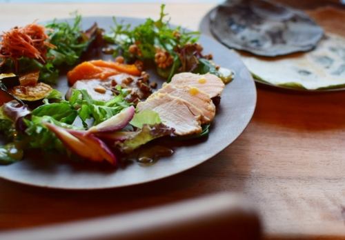 【発酵食で体の内側から健康に、きれいに！】Plaque  体に優しい発酵食プレート 1,980円 (税込)