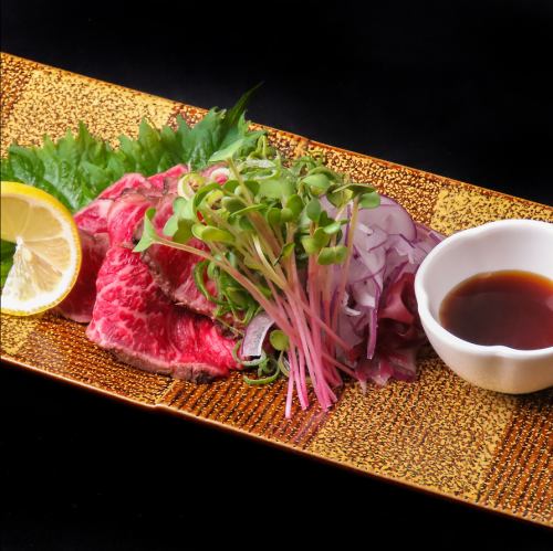 特级阿瓦牛肉鞑靼（炙烤牛腿肉）