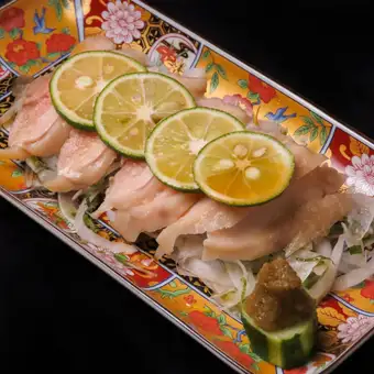 阿波尾鶏の低温たたきさっぱり柚子ポン酢