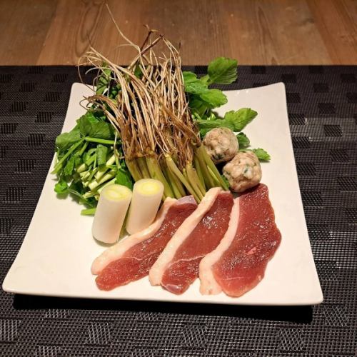 【旬の味覚を満喫】岩手鴨芹鍋　(1人前)