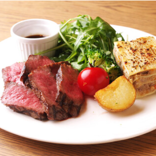平日限定【LUNCH】数量限定！黒毛和牛を使用した贅沢ランチコース＋1ドリンクサービス
