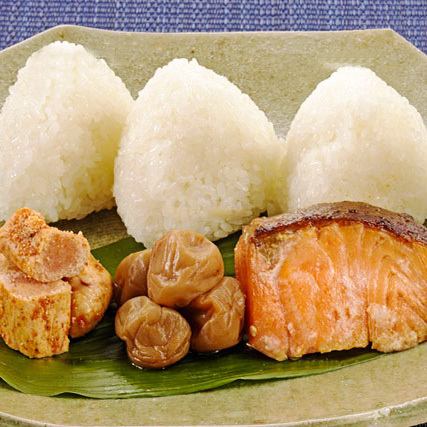 おむすび(梅干し・鮭・明太子)