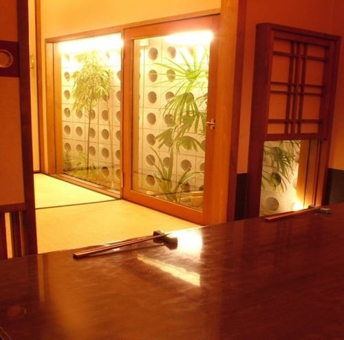 Japanese-style horigotatsu private room