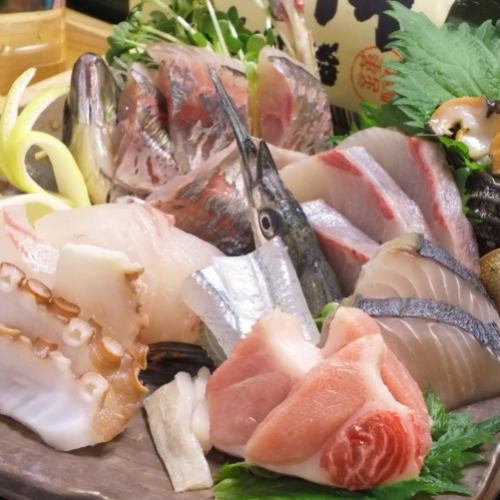 Enjoy today's recommendations ♪ Excellent compatibility with sake! Assorted fish sashimi [1980 JPY (incl. Tax)] (small) for 2 people